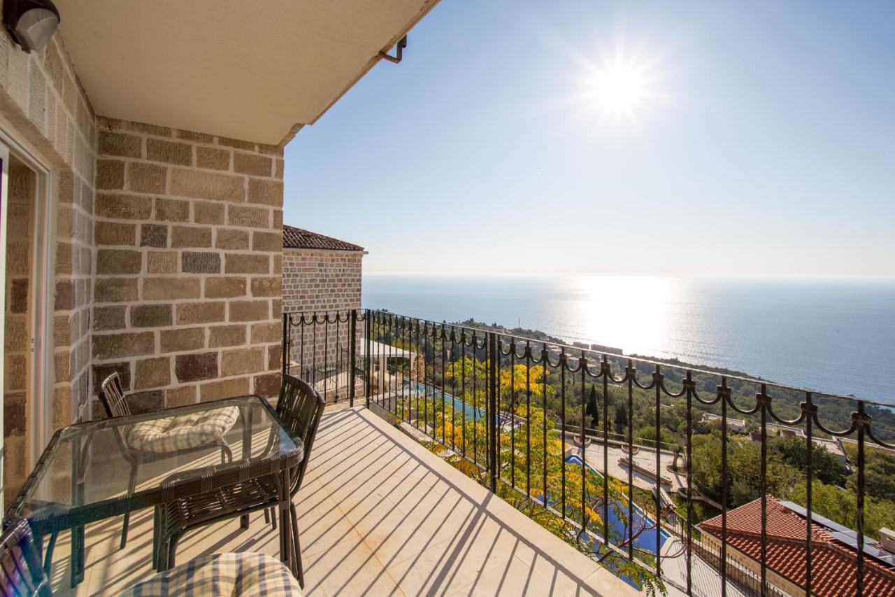 Olive Resort Режевичи Экстерьер фото